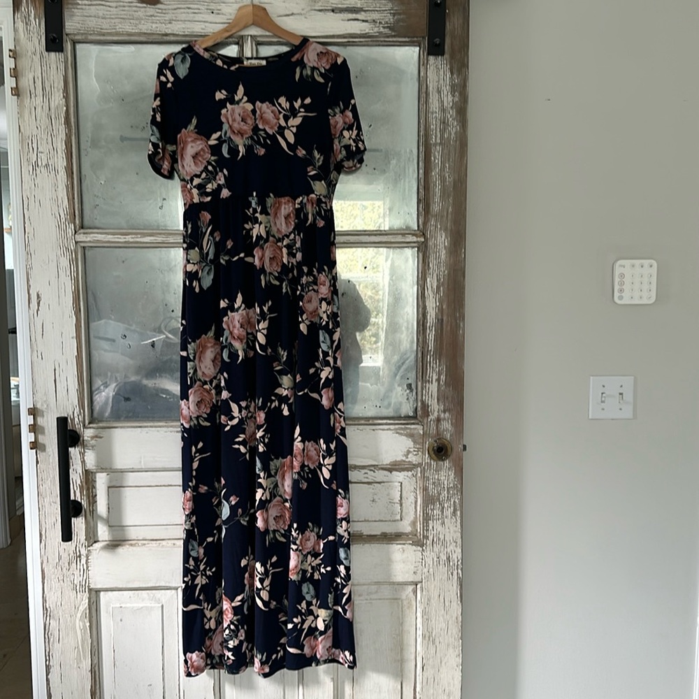 Short sleeve navy and pink floral Beasom River maternity dress size XL / plus